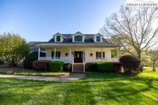 906 Long Hill Rd, Pilot Mountain, NC 27030 - Photo 3