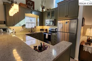 393 Green Cove Rd, Sugar Mountain, NC 28604 - Photo 15