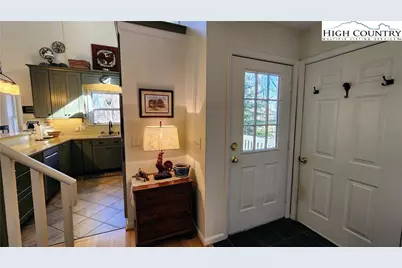 393 Green Cove Road, Sugar Mountain, NC 28604 - Photo 9