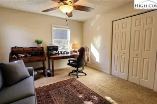 393 Green Cove Rd, Sugar Mountain, NC 28604 - Photo 11