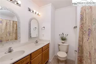 914 Balsam Dr, Newland, NC 28657 - Photo 19