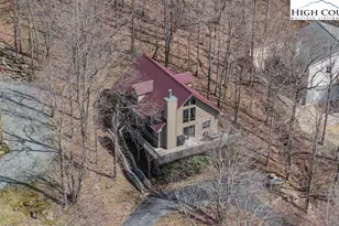 136 Tamarack Rd, Beech Mountain, NC 28604 - Photo 1