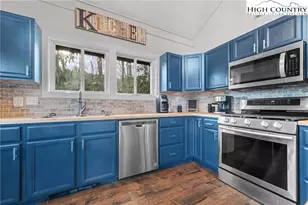 101 Pond Creek Rd, Beech Mountain, NC 28604 - Photo 17