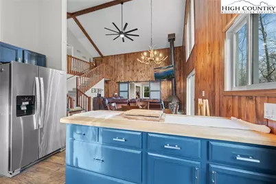 101 Pond Creek Road, Beech Mountain, NC 28604 - Photo 15