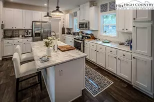 211 & 213 Wild Daisy Ln, Beech Mountain, NC 28604 - Photo 13