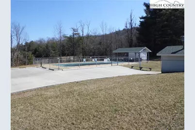 184 Club House Drive, Ennice, NC 28623 - Photo 23