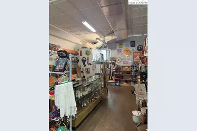 210 S Jefferson Avenue, West Jefferson, NC 28694 - Photo 15