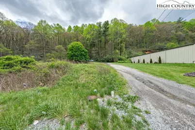 2137 Nc Highway 105, Boone, NC 28607 - Photo 13