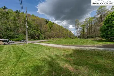2137 Nc Highway 105, Boone, NC 28607 - Photo 11