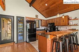 122 & 124 Lower Grouse Ridge Rd, Beech Mountain, NC 28604 - Photo 13