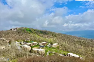 303 Sugar Top Dr, Sugar Mountain, NC 28604 - Photo 25