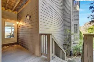 335 Pleasant View Dr, Sugar Mountain, NC 28604 - Photo 25