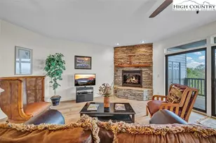 335 Pleasant View Dr, Sugar Mountain, NC 28604 - Photo 9