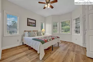 335 Pleasant View Dr, Sugar Mountain, NC 28604 - Photo 21