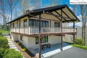 405 Strawberry Ln, Newland, NC 28657 - Photo 5