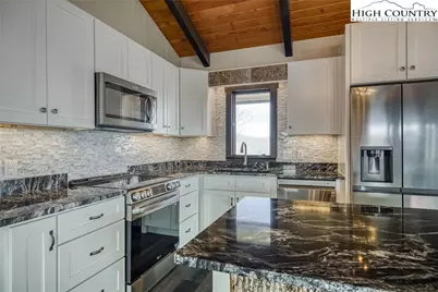 405 Strawberry Lane, Newland, NC 28657 - Photo 27