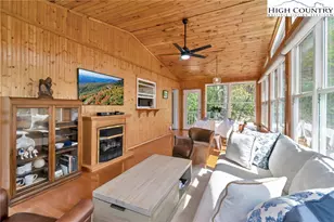 91 Red Oak, Newland, NC 28657 - Photo 15