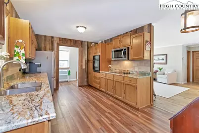 91 Red Oak, Newland, NC 28657 - Photo 21