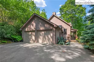 218 Sorrento Falls Rd, Blowing Rock, NC 28605 - Photo 37