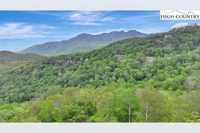 569 Shelter Rock Circle, Sugar Mountain, NC 28604 - Photo 13