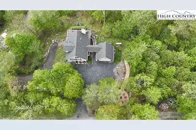 569 Shelter Rock Circle, Sugar Mountain, NC 28604 - Photo 5
