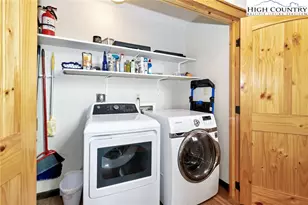 569 Shelter Rock Cir, Sugar Mountain, NC 28604 - Photo 17