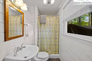 844 Pine Ridge Rd, Beech Mountain, NC 28604 - Photo 25