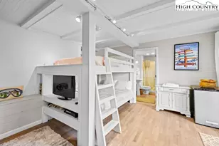 844 Pine Ridge Rd, Beech Mountain, NC 28604 - Photo 23