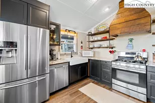 844 Pine Ridge Rd, Beech Mountain, NC 28604 - Photo 13