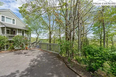 315 Skyleaf Drive #D18, Sugar Mountain, NC 28604 - Photo 5
