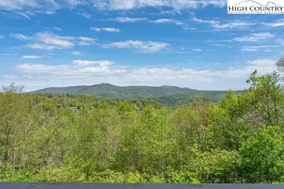 315 Skyleaf Drive #D18, Sugar Mountain, NC 28604 - Photo 33