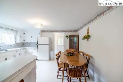 8693 Nc Hwy 88 E Highway, Laurel Springs, NC 28644 - Photo 17