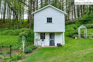 8693 Nc Hwy 88 E Hwy, Laurel Springs, NC 28644 - Photo 7