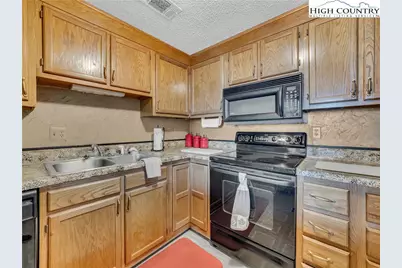 303 Sugar Top Drive #3127, Sugar Mountain, NC 28604 - Photo 7