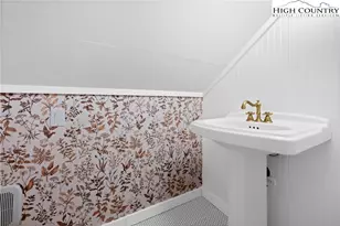 160 Old Tpke E Rd, Banner Elk, NC 28604 - Photo 41