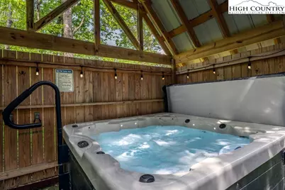 110 Forest Run, Sugar Mountain, NC 28604 - Photo 5
