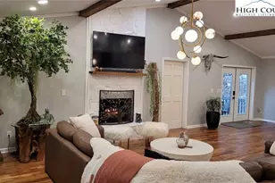 1157 Pine Ridge Rd, Beech Mountain, NC 28604 - Photo 15