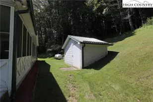 581 N Fork New River Rd, Lansing, NC 28643 - Photo 17