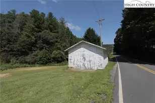 581 N Fork New River Rd, Lansing, NC 28643 - Photo 19