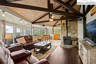 104 Longview Ct, Seven Devils, NC 28604 - Photo 5