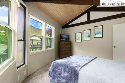 104 Longview Court, Seven Devils, NC 28604 - Photo 15