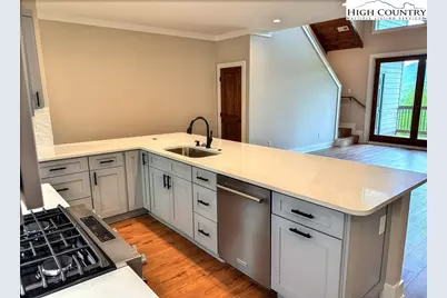 164 Ridgeline Drive #21B, Sugar Mountain, NC 28604 - Photo 9