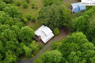 710 River Hills Rd, Lansing, NC 28643 - Photo 31