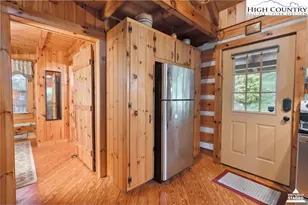 710 River Hills Rd, Lansing, NC 28643 - Photo 17