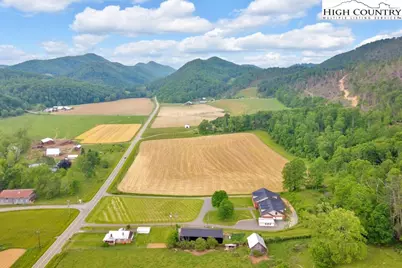 5500 Roan Creek, Mountain City, TN 37683 - Photo 13