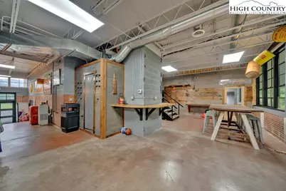 5500 Roan Creek, Mountain City, TN 37683 - Photo 31