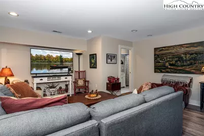 8326 Nc Highway 194, Banner Elk, NC 28604 - Photo 17