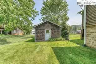 110 Old Mill Rd, Elk Park, NC 28622 - Photo 33