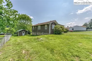 110 Old Mill Rd, Elk Park, NC 28622 - Photo 31