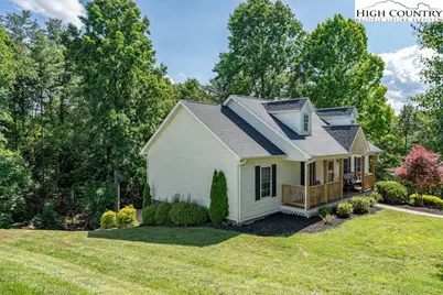 235 Brooklin Street, Wilkesboro, NC 28697 - Photo 5